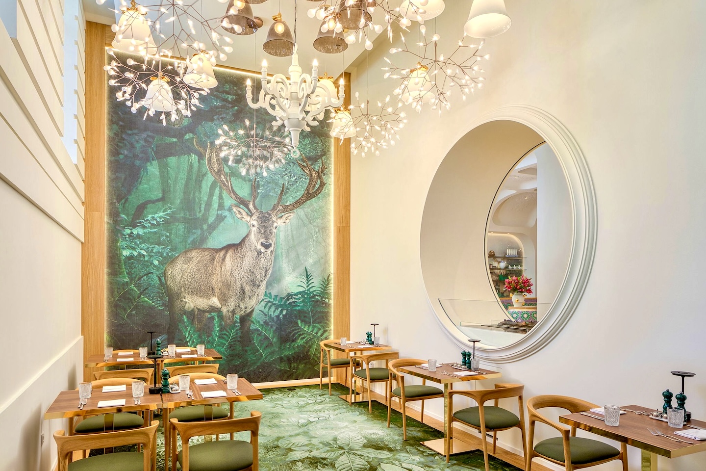 Kimpton BEM Budapest - AGOS Restaurant 2 Kimpton BEM Budapest - AGOS Restaurant 2