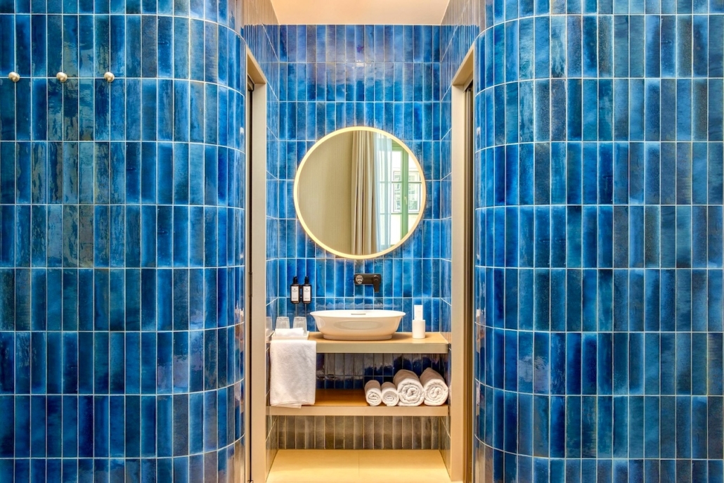 Kimpton BEM Budapest - Blue Bathroom Kimpton BEM Budapest - Blue Bathroom